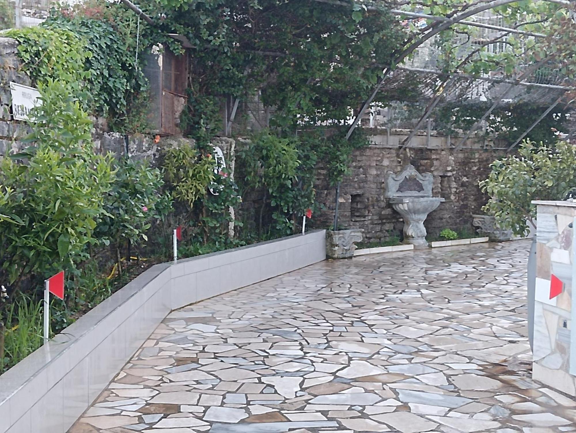 Bake 4* Gjirokastër